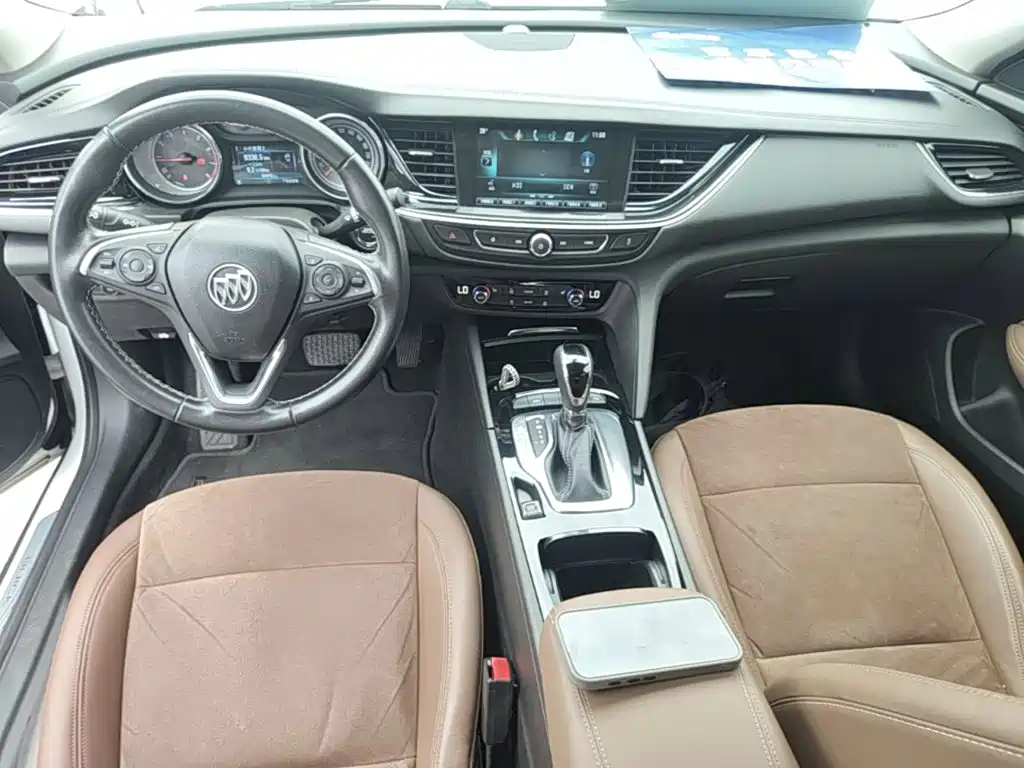 Buick Regal — миниатюра 10
