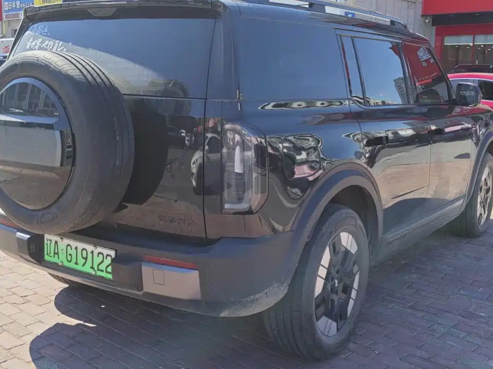 Ford Bronco Basecamp — миниатюра 8