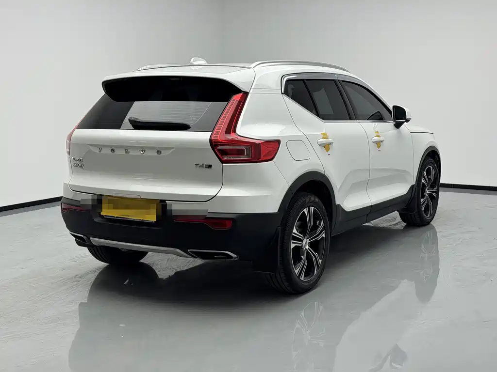 Volvo XC40 — миниатюра 6