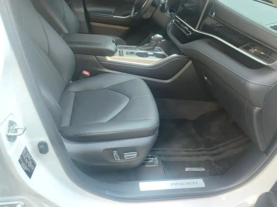 Toyota Highlander — миниатюра 8