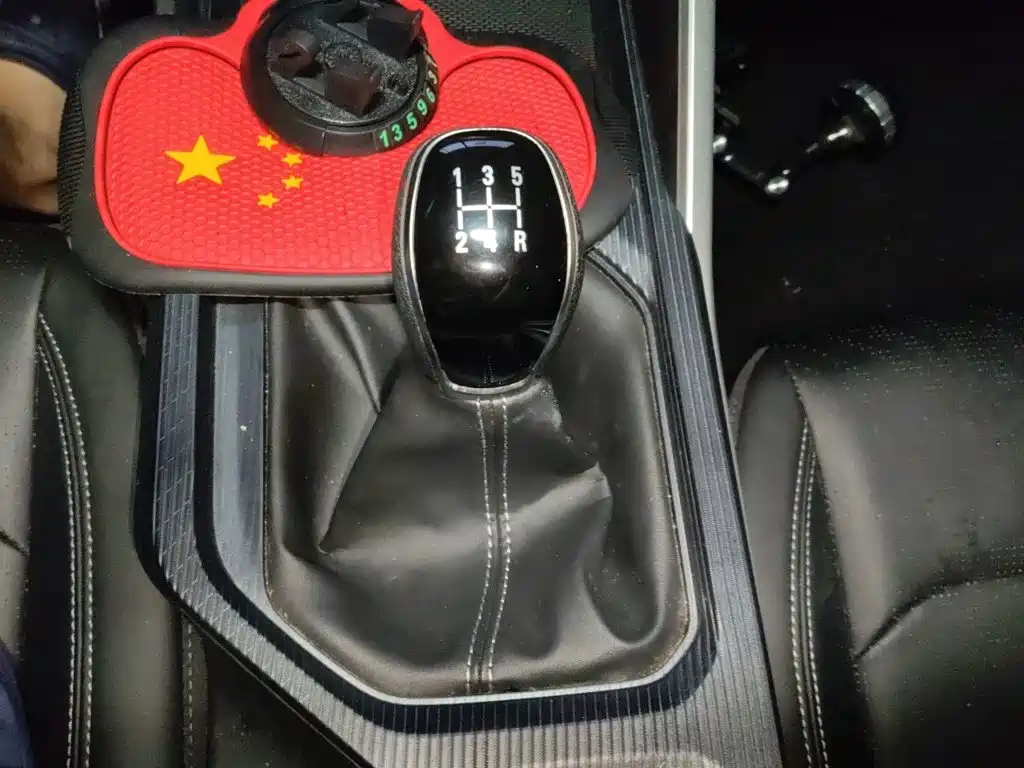 Geely Emgrand — миниатюра 10