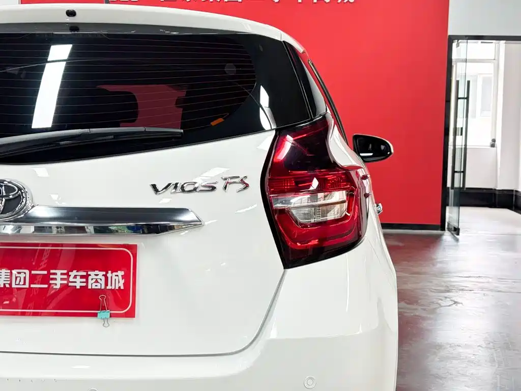 Toyota Vios FS — миниатюра 13