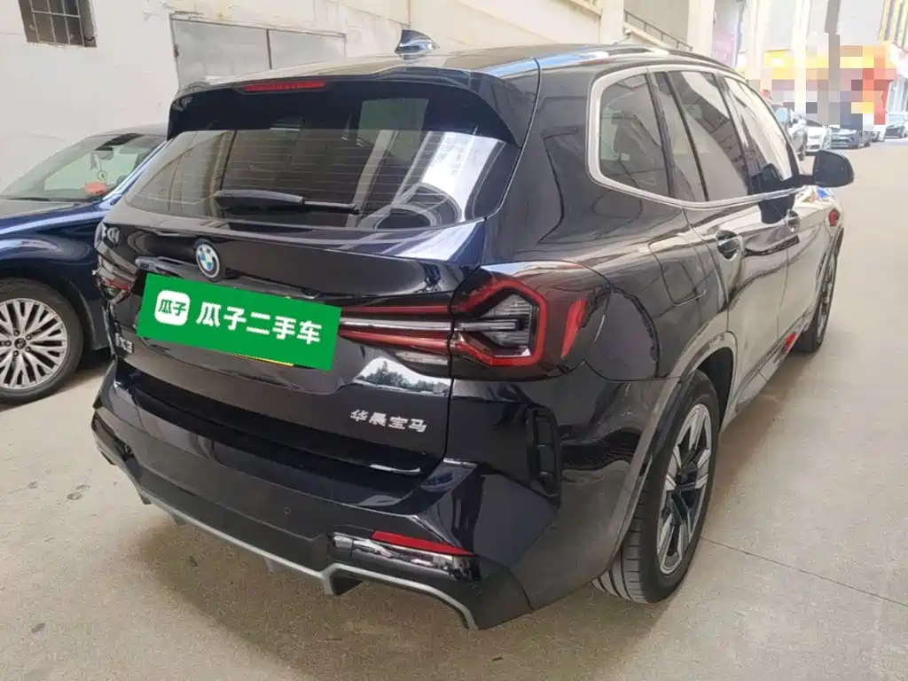 BMW iX3 — миниатюра 7