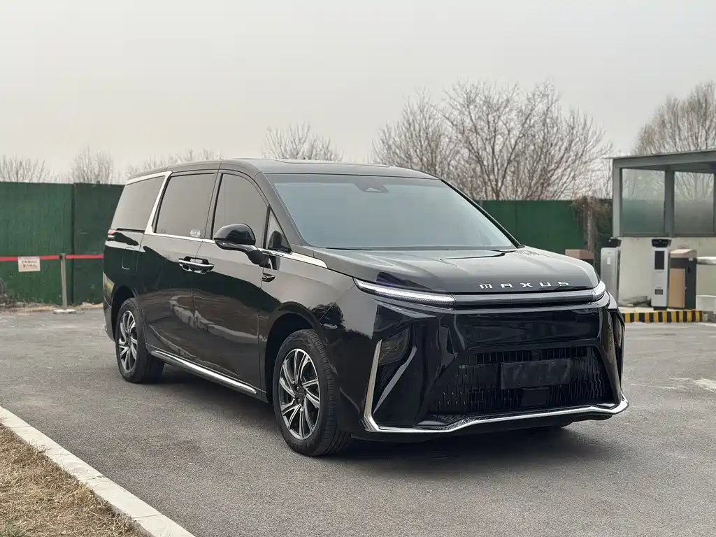 SAIC MAXUS EVERYONE 9