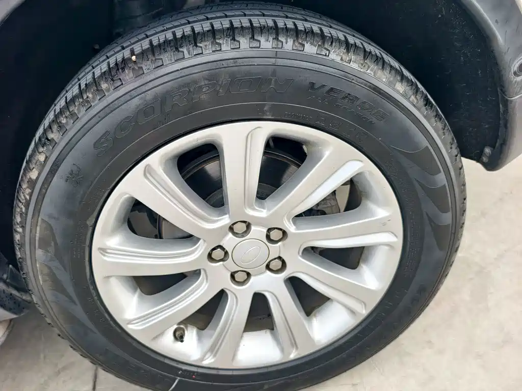Land Rover Discovery Sport — миниатюра 11