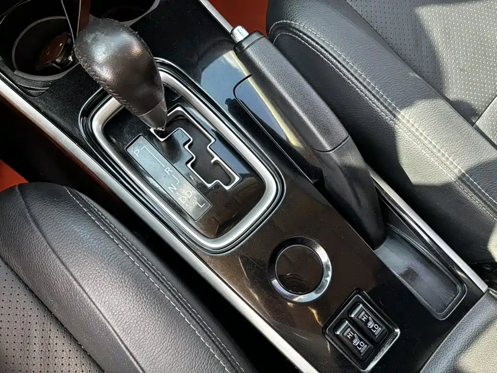 Mitsubishi Outlander — миниатюра 13