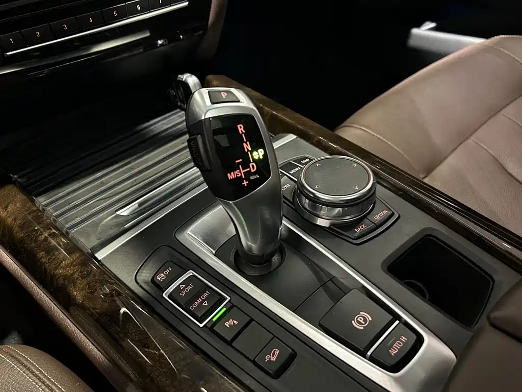 BMW X5 (Import) — миниатюра 14