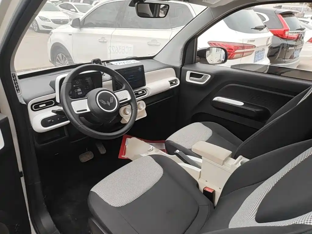 Wuling MINIEV — миниатюра 16