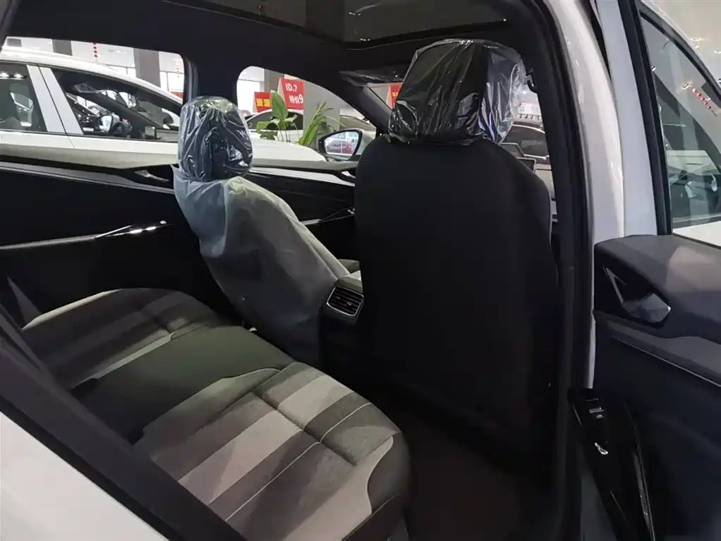 VOLKSWAGEN ID.4 CROZZ