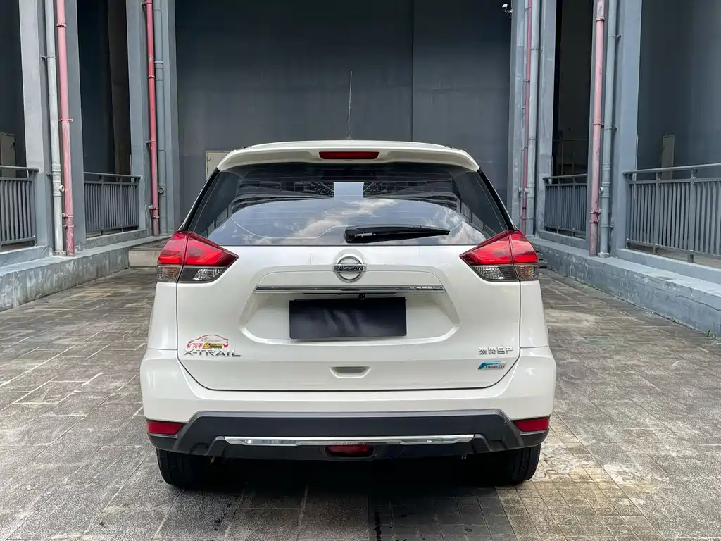 Nissan X-Trail — миниатюра 5