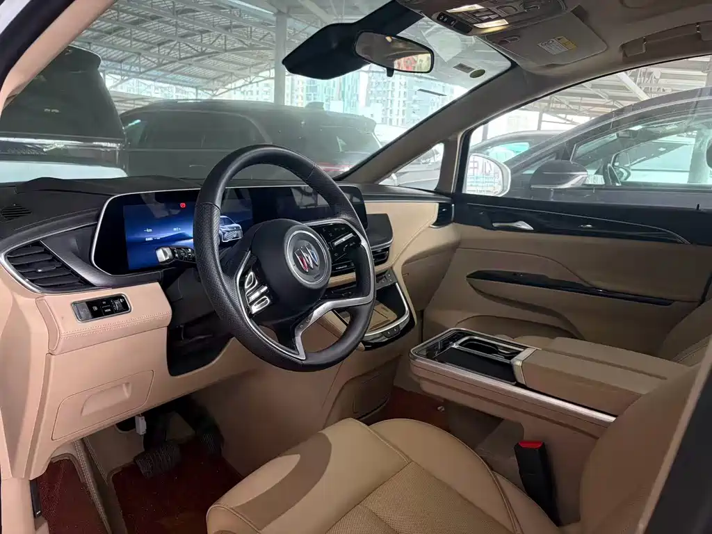 Buick GL8 Hybrid — миниатюра 4