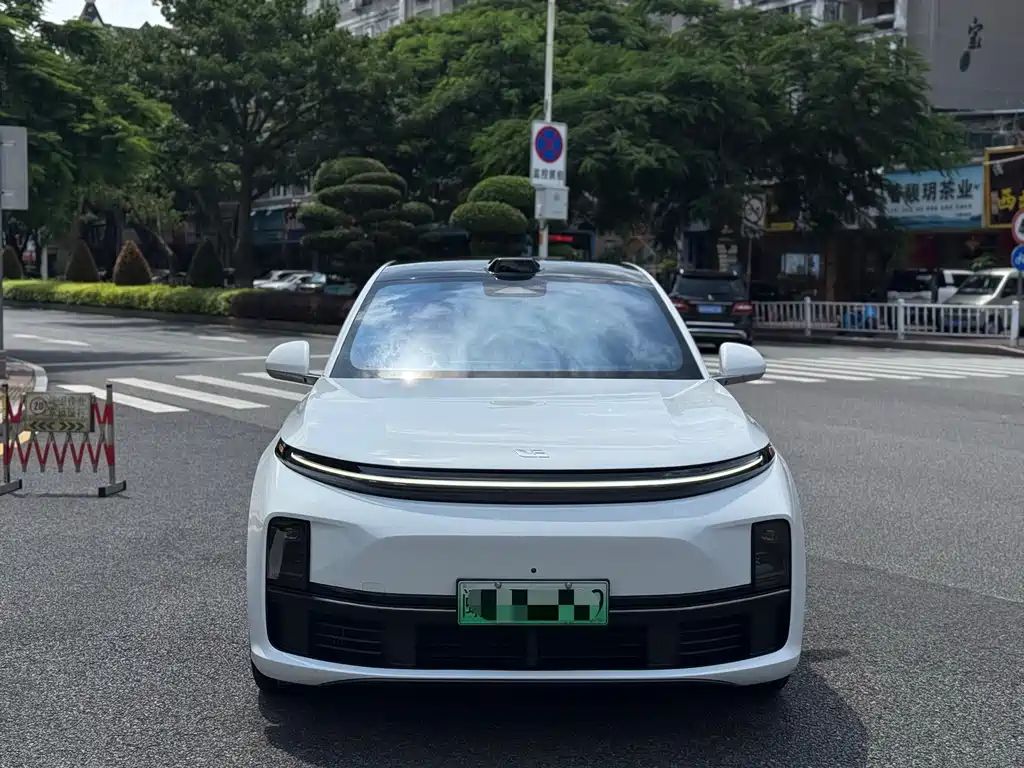 Li Auto Li L7 — миниатюра 2