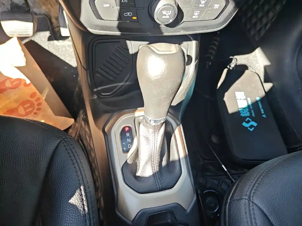 Jeep Renegade — миниатюра 14