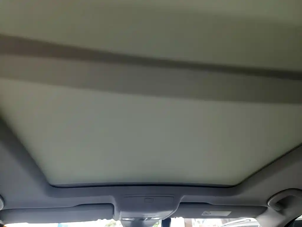 Volkswagen Tiguan L PHEV — миниатюра 18