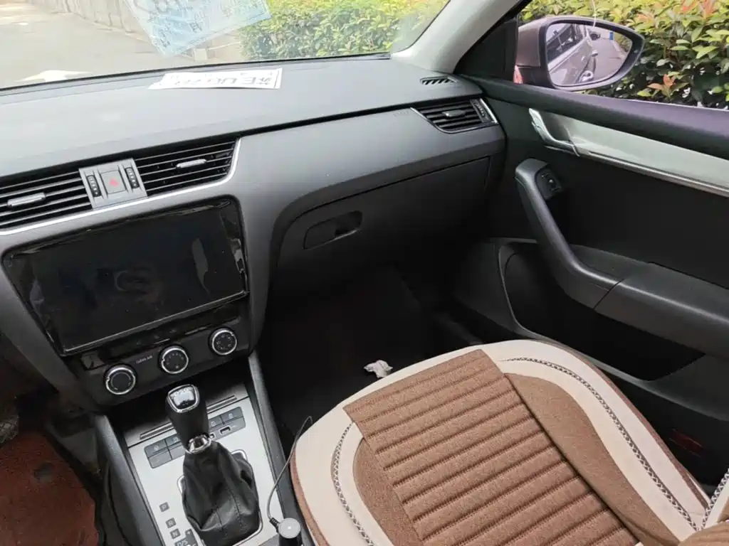 Skoda Octavia — миниатюра 13