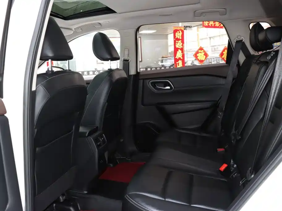 Nissan X-Trail — миниатюра 11