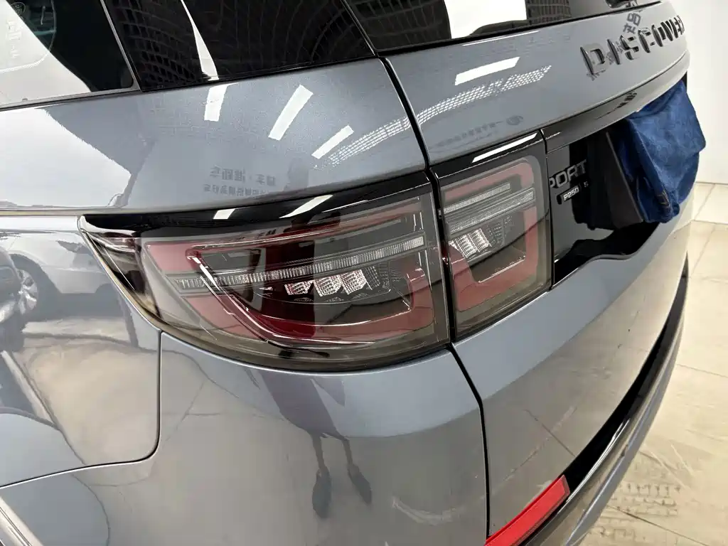 Land Rover Discovery Sport — миниатюра 8