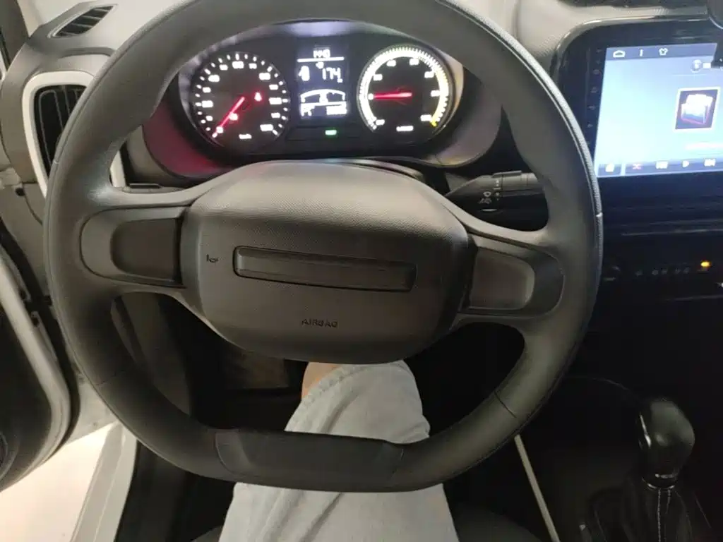 Roewe Clever — миниатюра 11