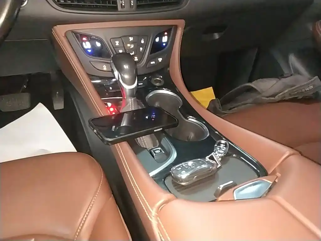 Buick Envision Plus — миниатюра 14