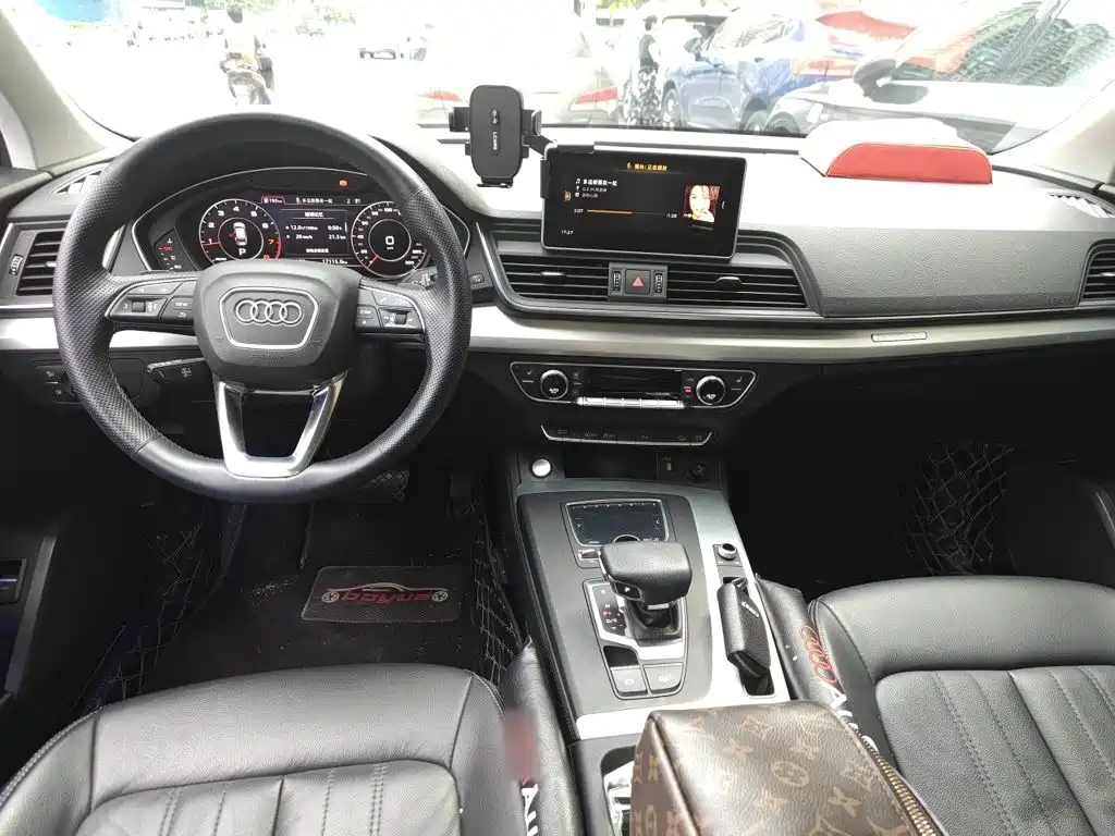 Audi Q5L — миниатюра 13