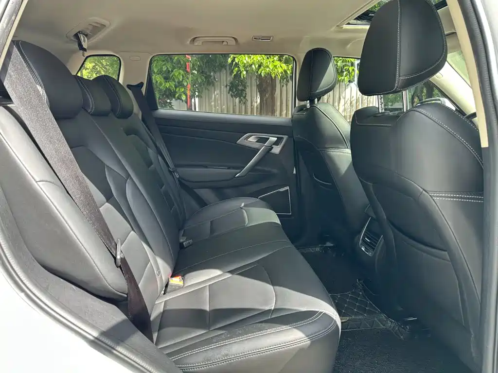 Geely Boyue — миниатюра 14
