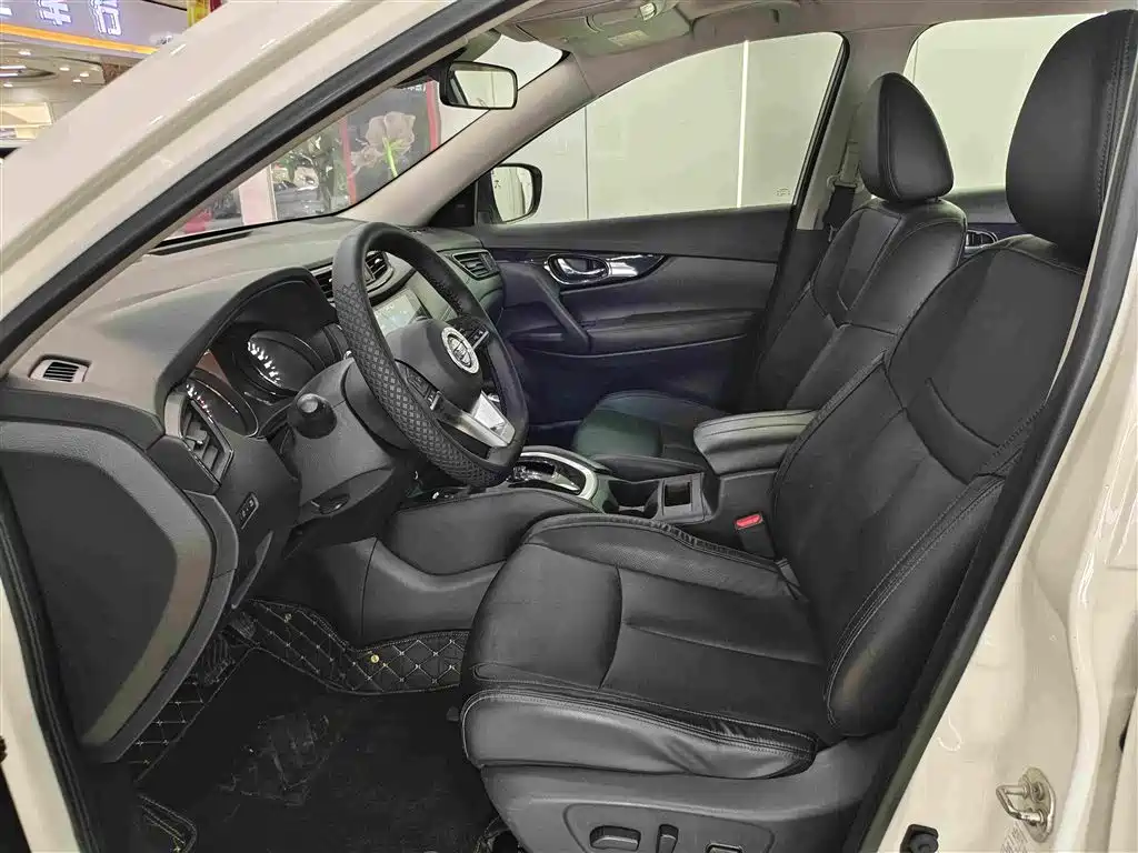 Nissan X-Trail — миниатюра 4