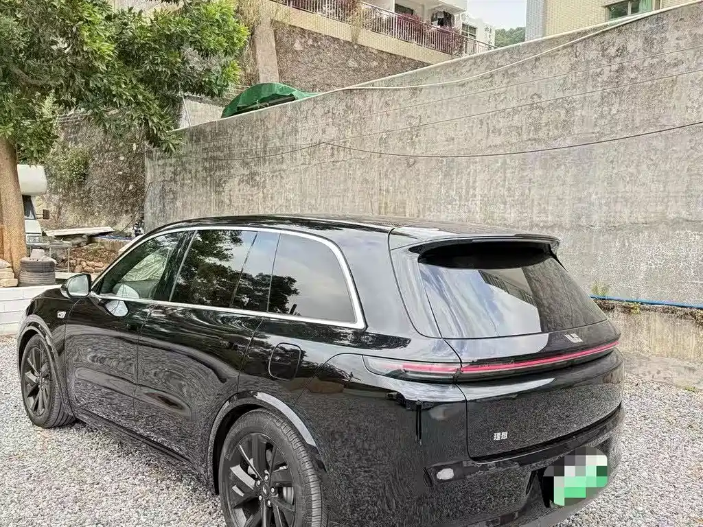 Li Auto IDEAL L8