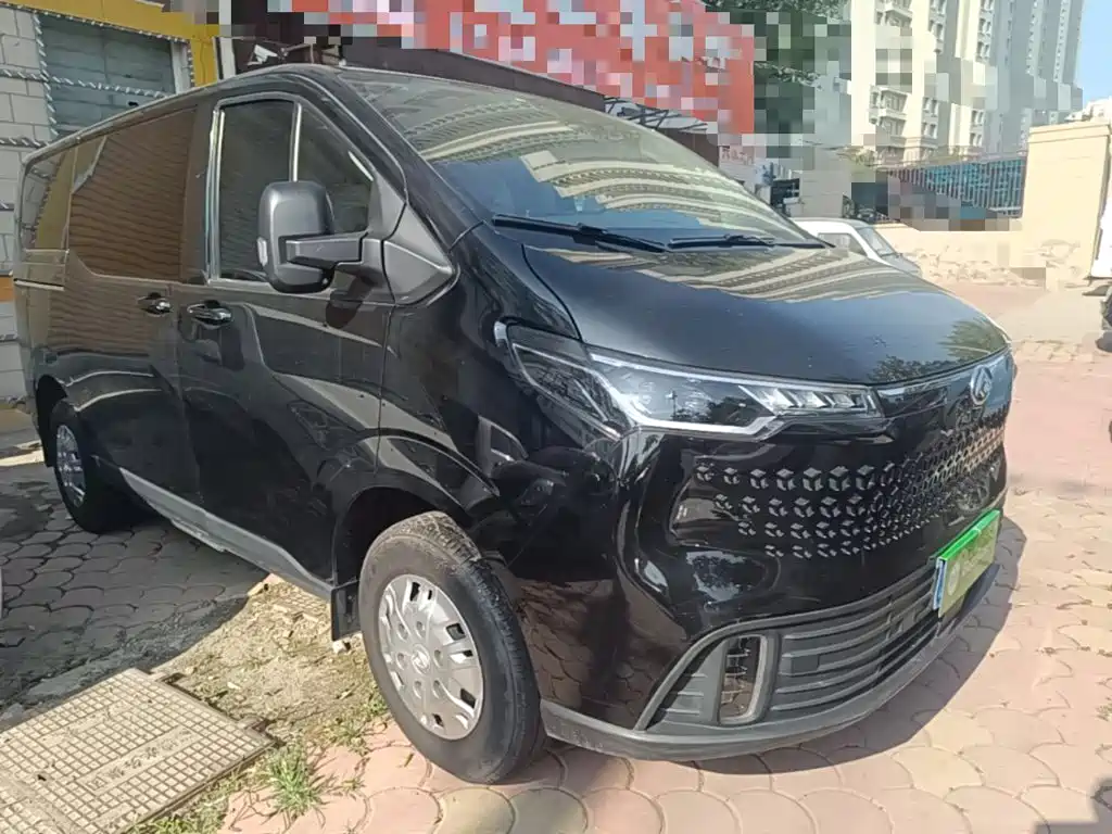 Maxus V70 — миниатюра 4
