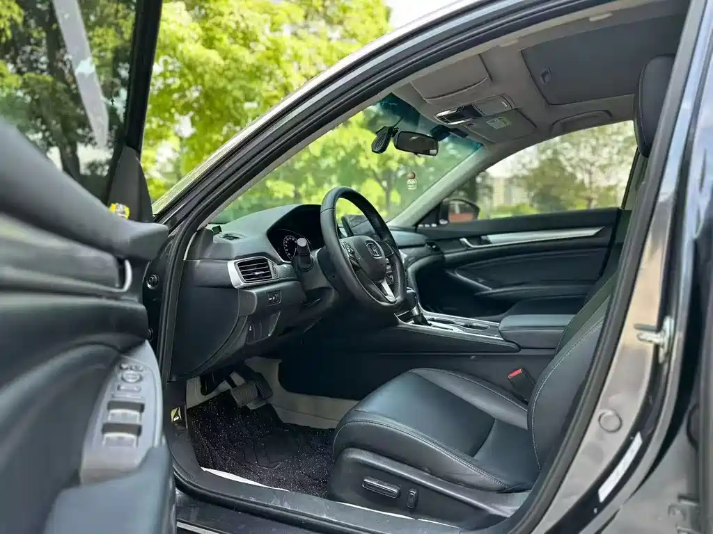 Honda Accord 2022 260TURBO Luxury