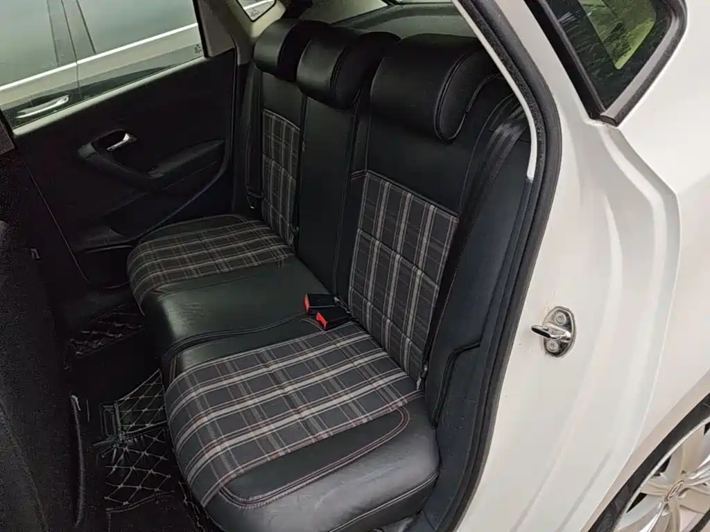 Volkswagen Polo — миниатюра 17