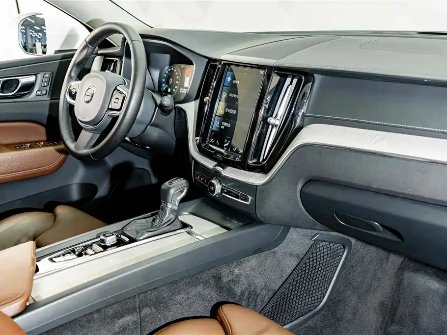 Volvo XC60 — миниатюра 17