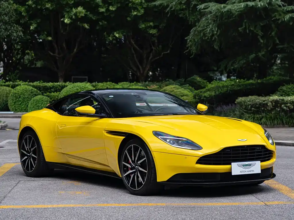 Aston Martin DB11 — миниатюра 3