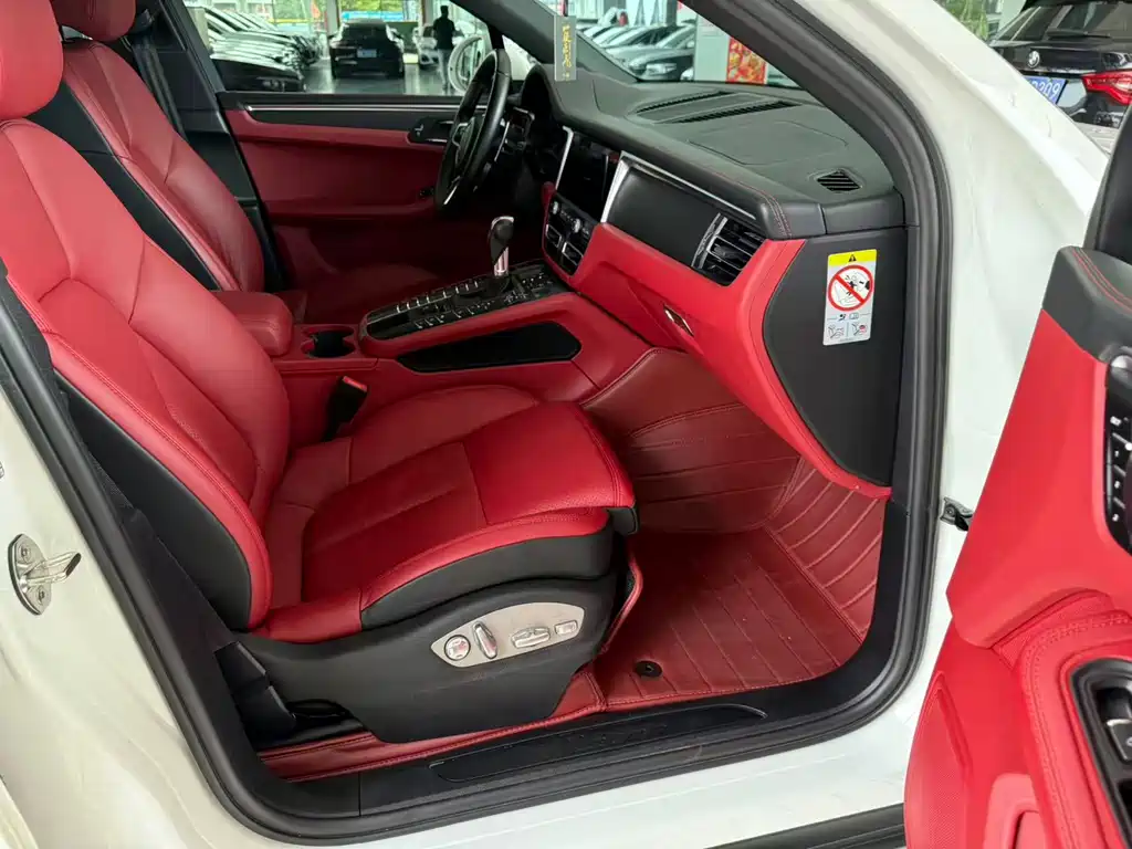 Porsche Macan — миниатюра 4