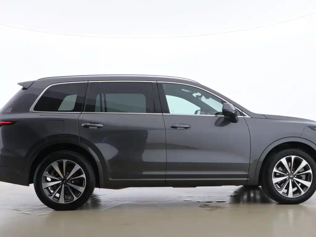 Li Auto ONE 2020 6 мест