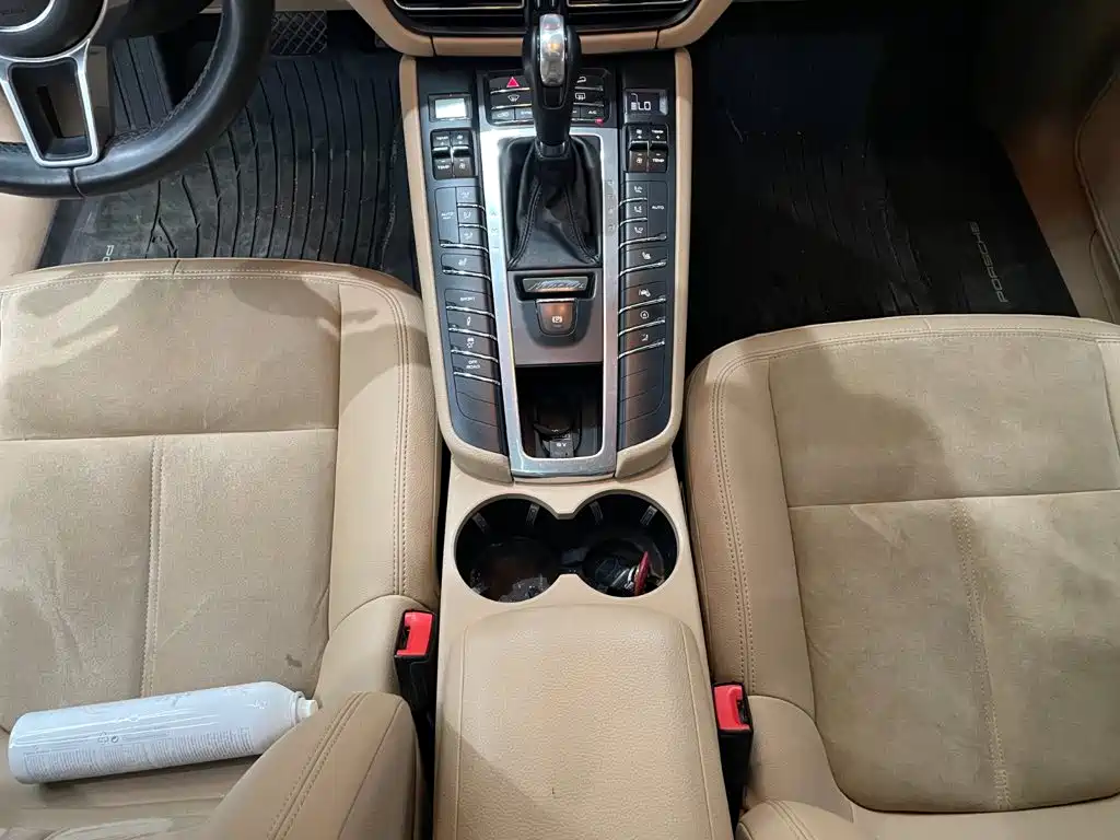 Porsche Macan — миниатюра 4