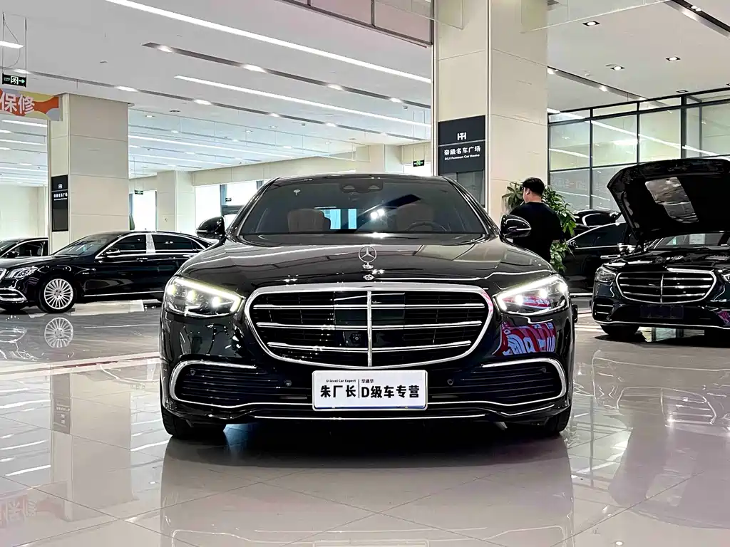 Mercedes-Benz S-Class — миниатюра 2