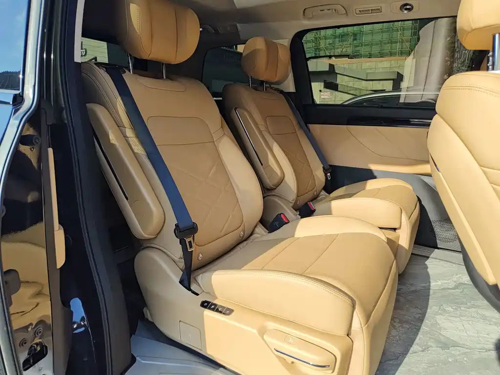 GAC Motor Trumpchi E8 PHEV — миниатюра 17