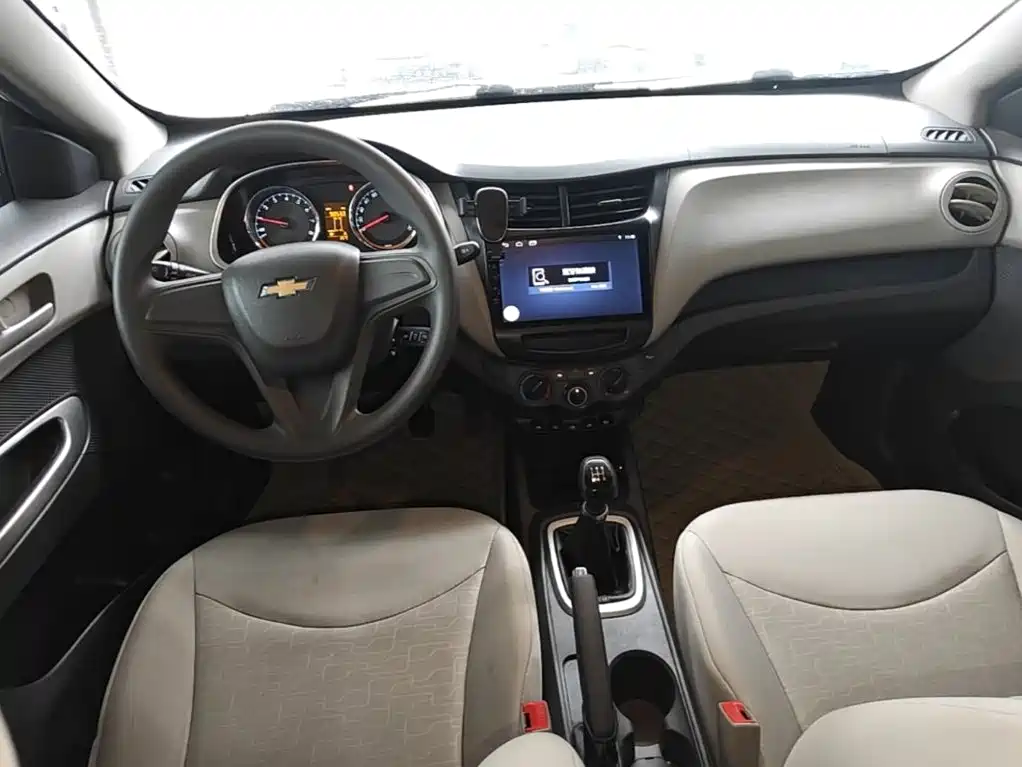 Chevrolet Sail — миниатюра 10