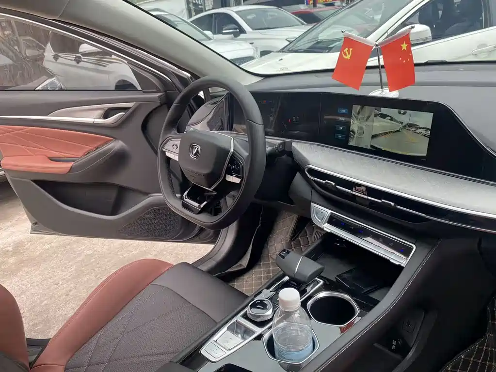 Changan Eado — миниатюра 10