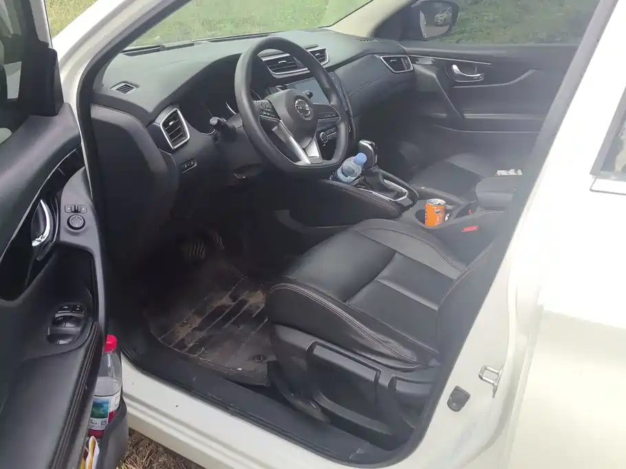 Nissan Qashqai — миниатюра 9