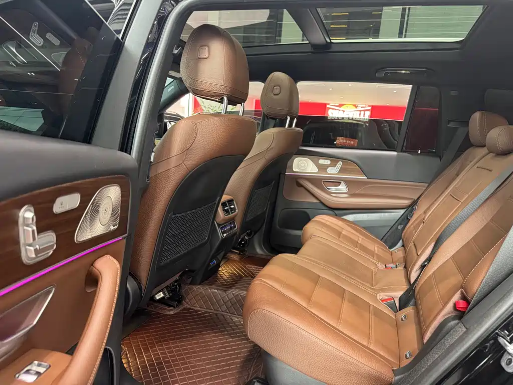 Mercedes-Benz GLS — миниатюра 19