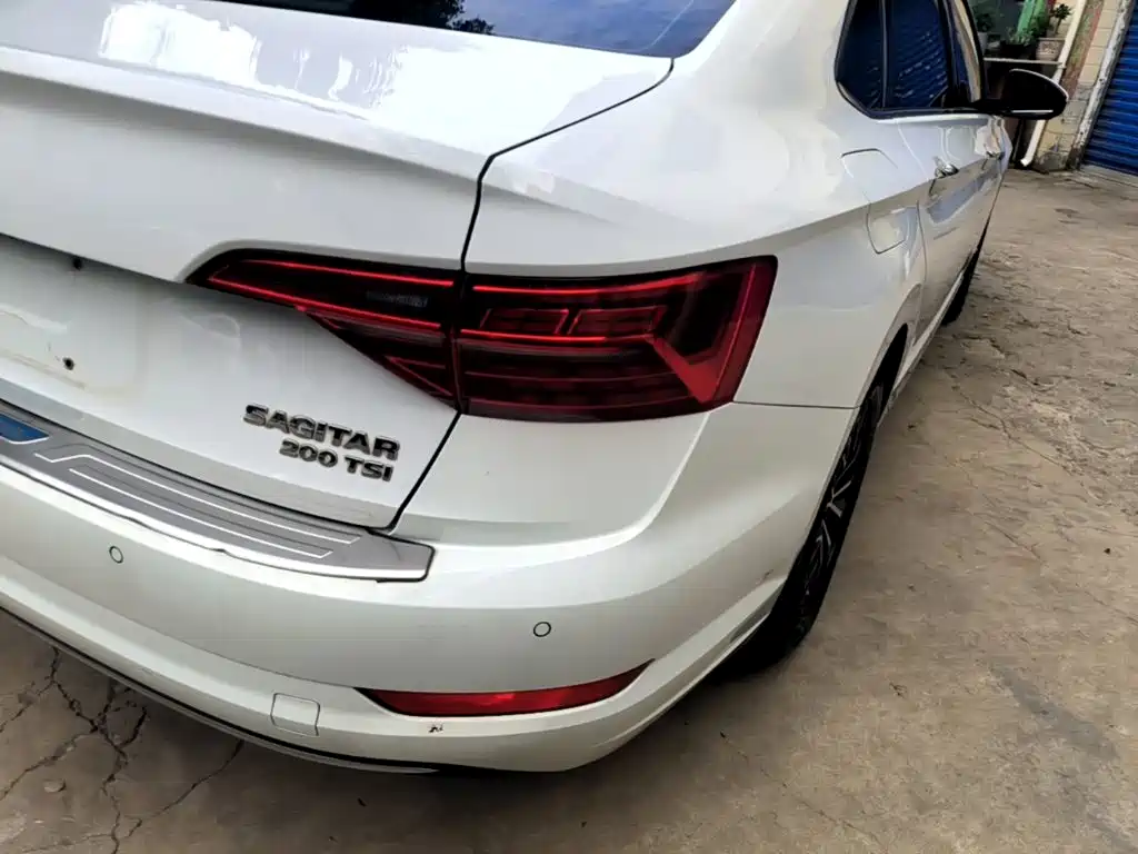 Volkswagen Sagitar — миниатюра 8