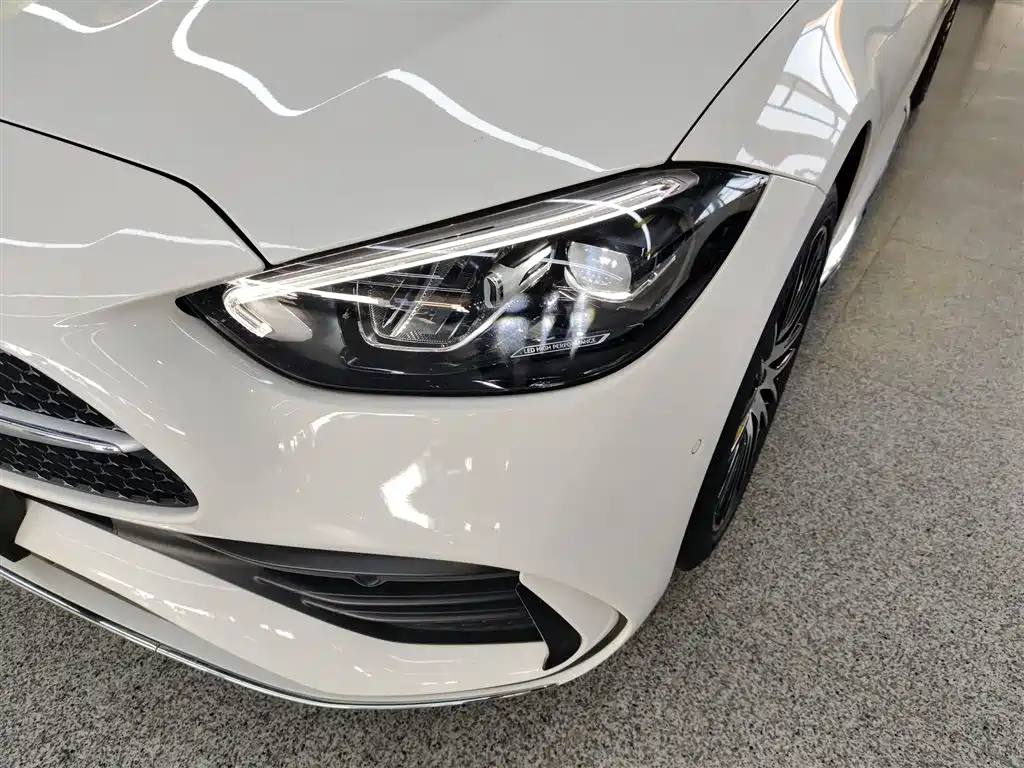 Mercedes-Benz C-Class - фото 24