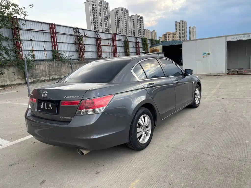 Honda Accord — миниатюра 5