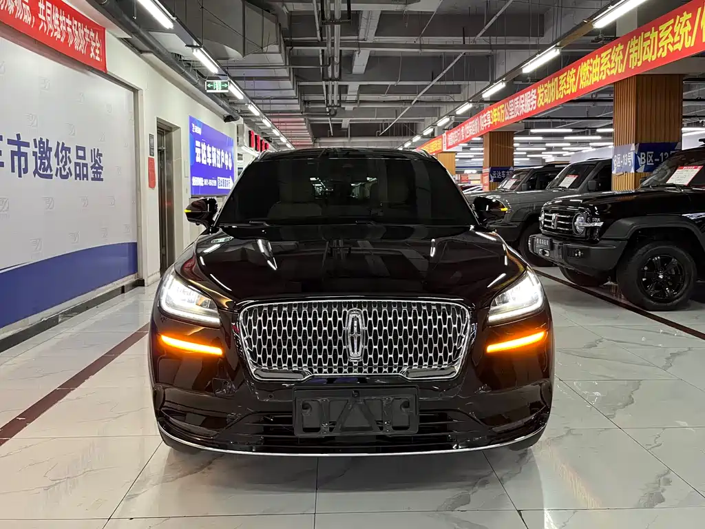 Lincoln Corsair 2021