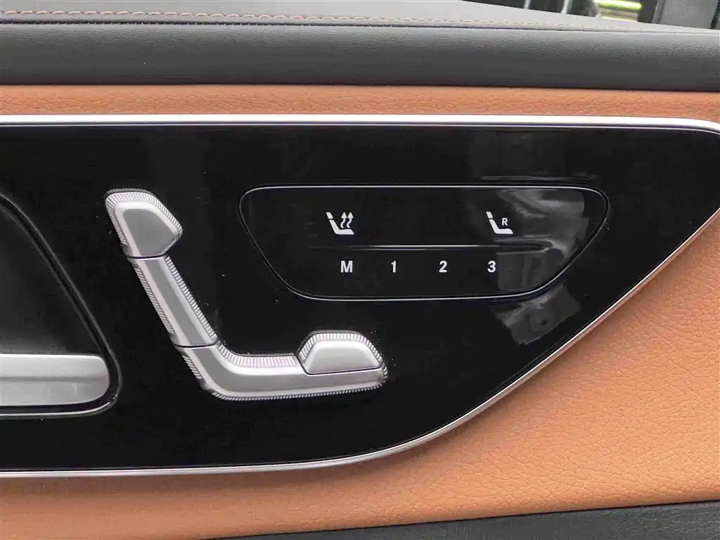 Mercedes-Benz GLC — миниатюра 15