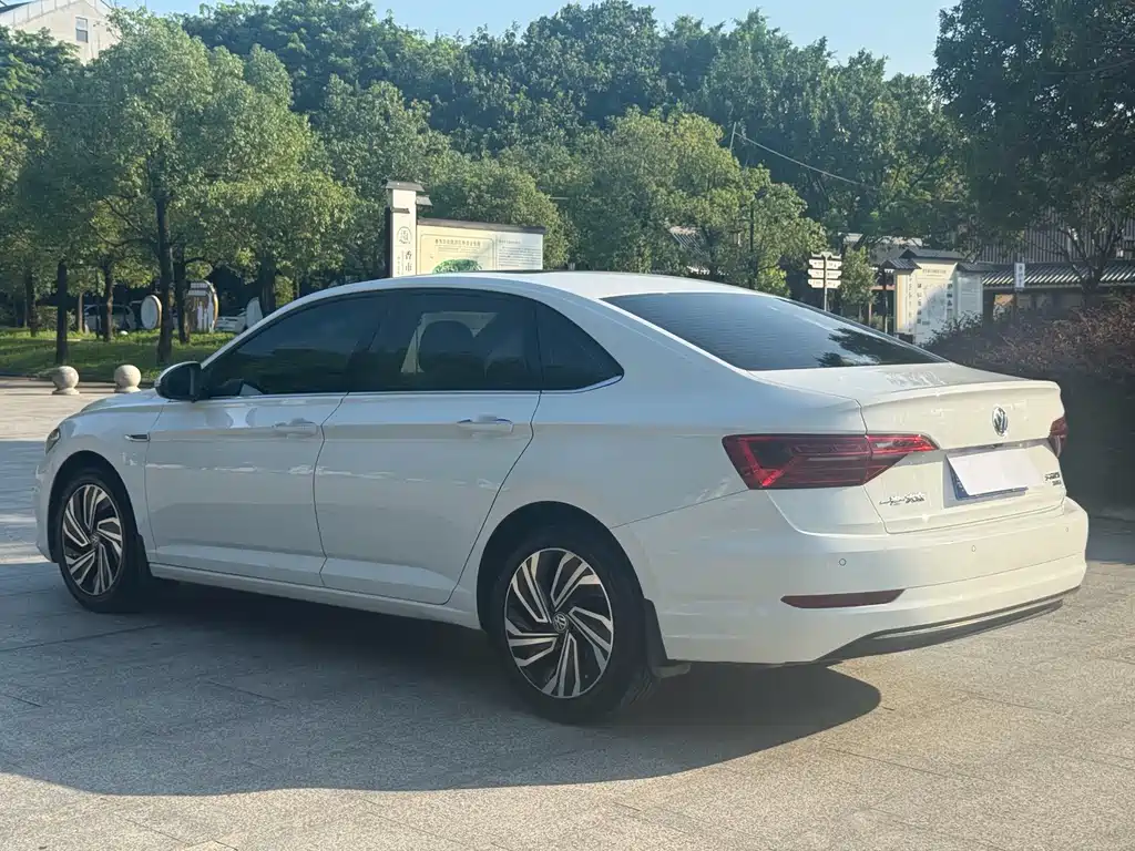 Volkswagen Sagitar — миниатюра 17