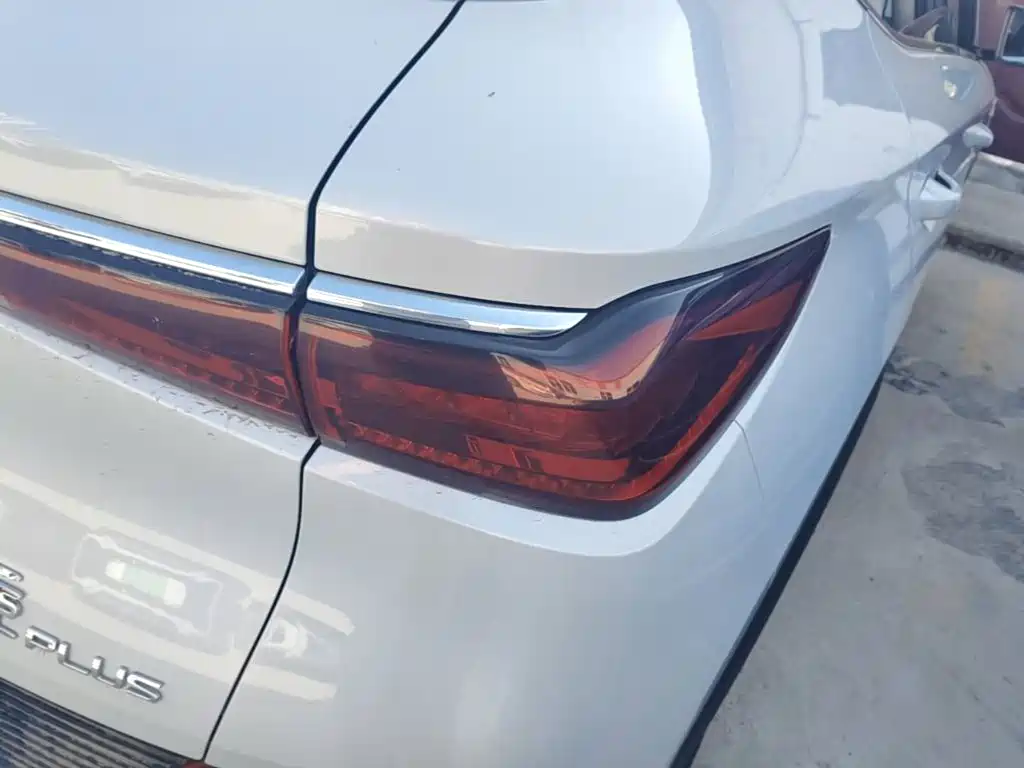 BYD Yuan Plus — миниатюра 8