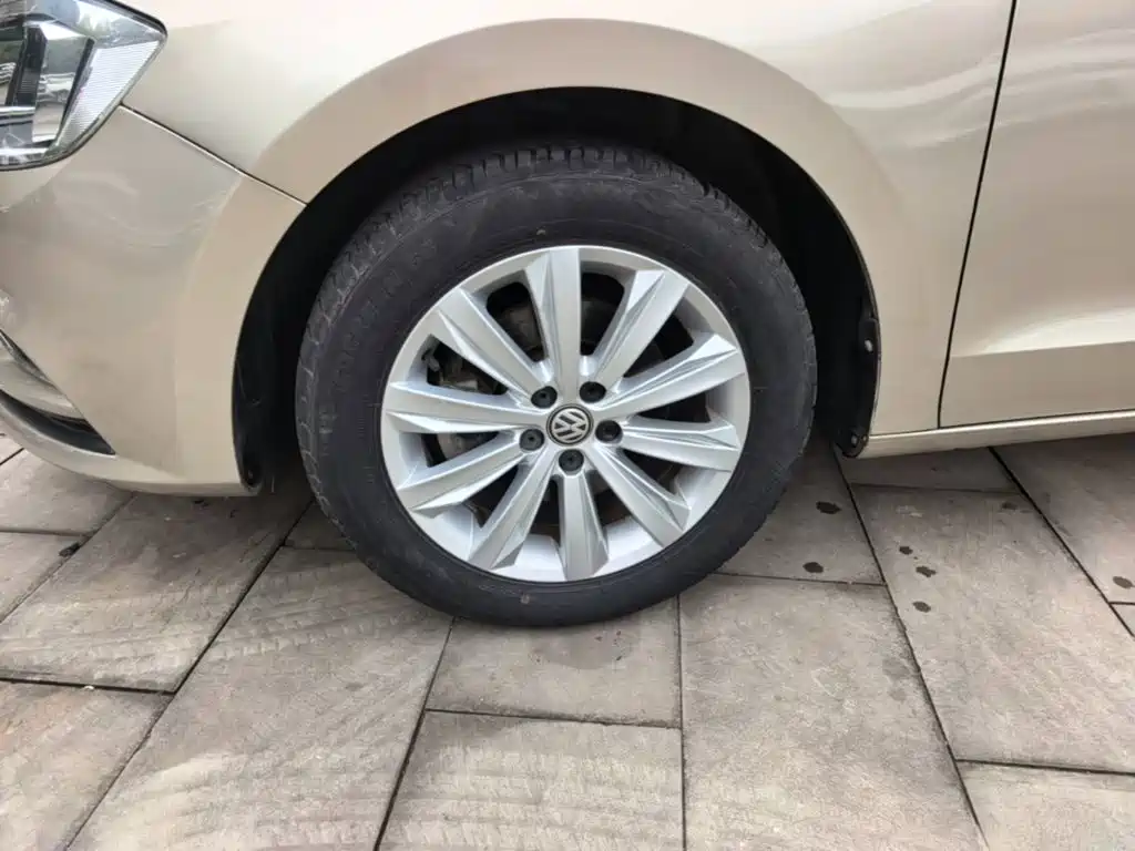 Volkswagen Bora — миниатюра 23