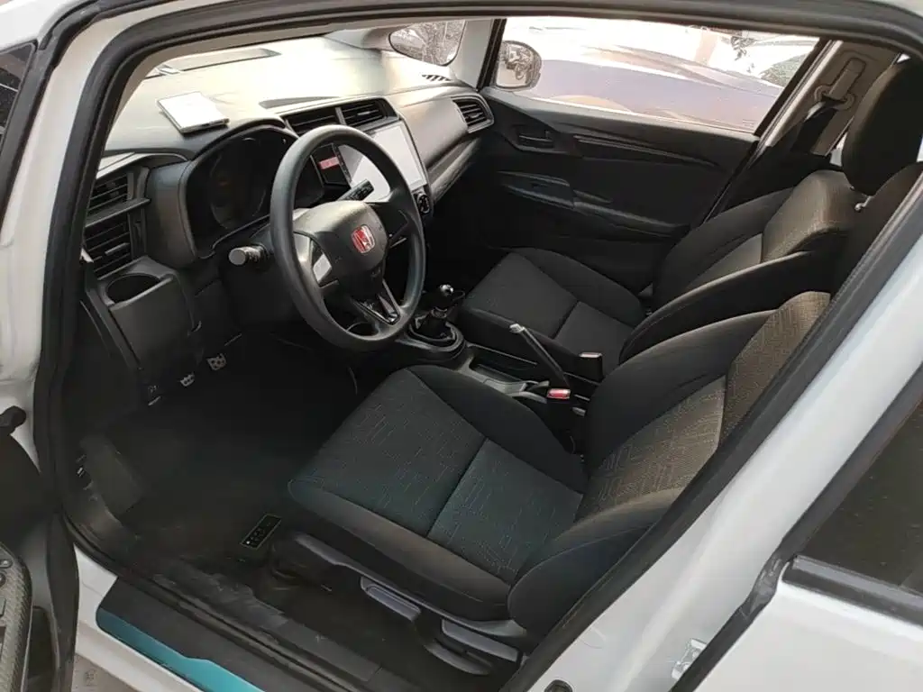 Honda Fit — миниатюра 15
